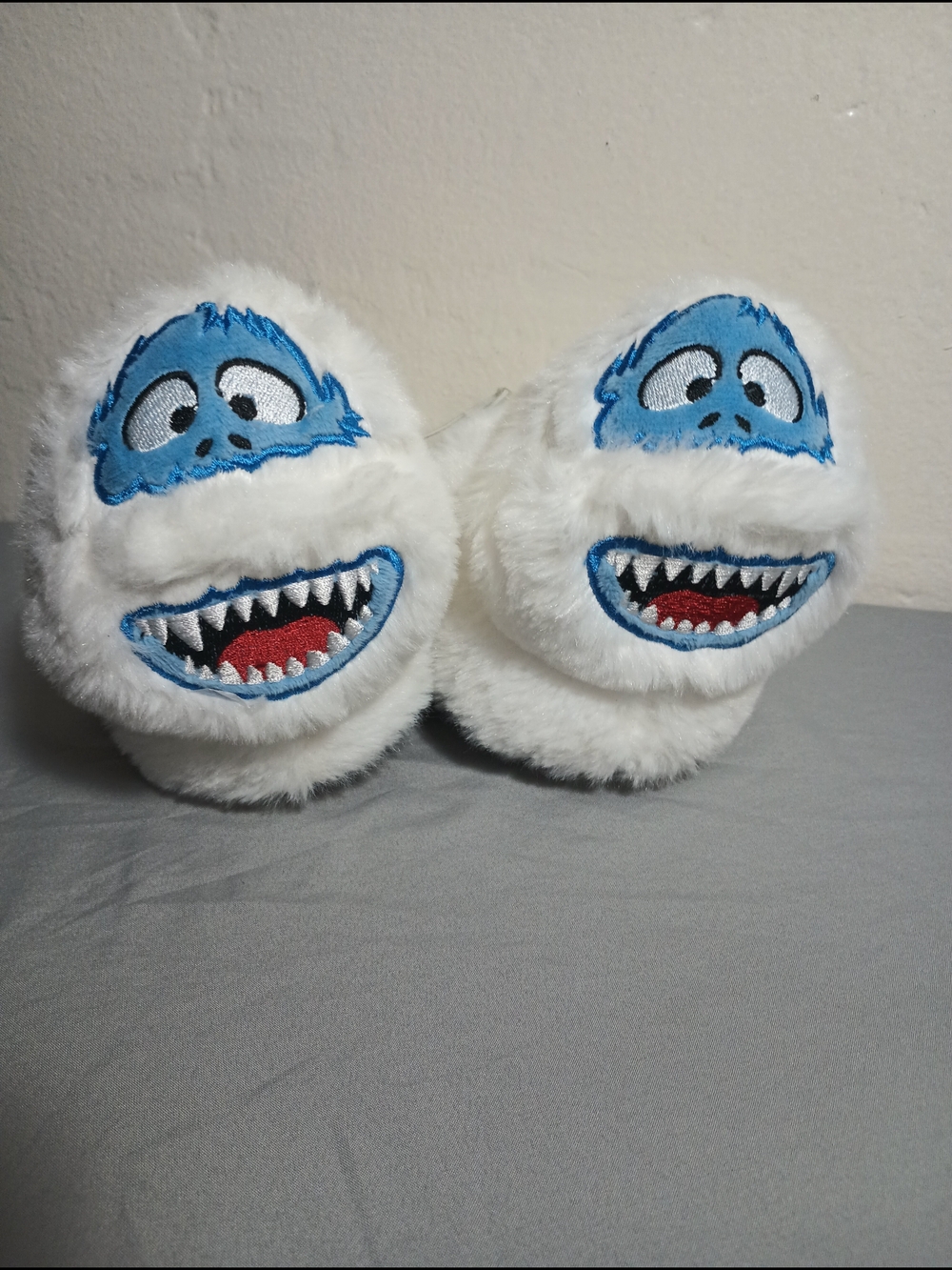 Bioworld Rudolph The Raindeer Abominable Snowman 3D Slippers